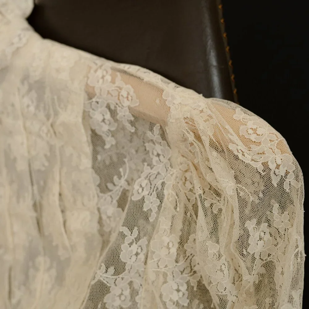 Vintage Lace Top - Picture 5 of 8